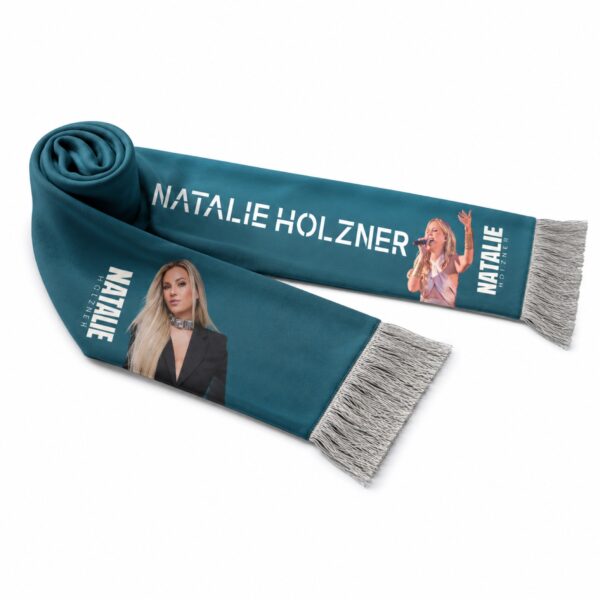 Natalie Holzner Signature Fanschal – Petrolblau / Türkis Natalie Holzner Signature Fanschal – Petrolblau / Türkis